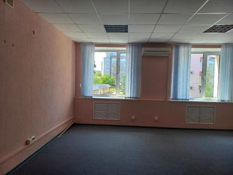 комерційна за адресою Водопровідна вул., 20