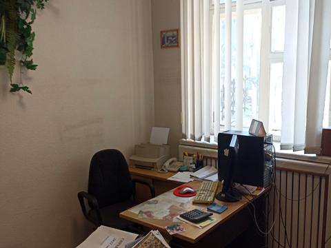 комерційна за адресою Пастера вул., 12