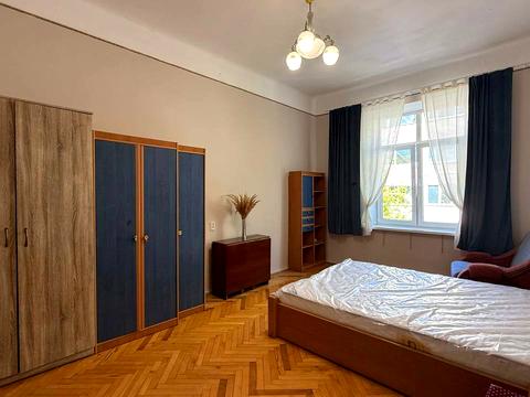 квартира за адресою Софії Яблонської вул. (), 36
