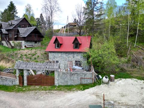 будинок за адресою Миколи Устияновича вул.