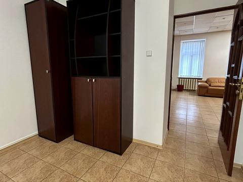 комерційна за адресою Київ, Антоновича вул. (Горького), 4/6