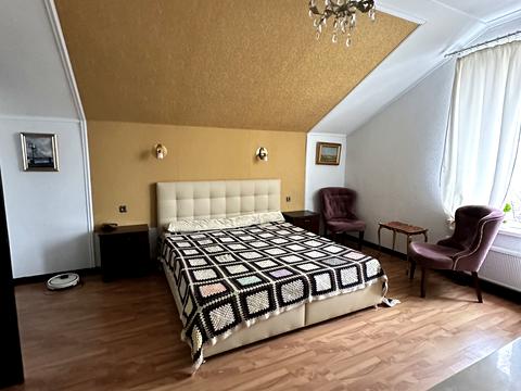 будинок за адресою Академіка Кащенка вул.
