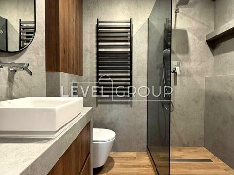 квартира за адресою Салютна вул., 2к10