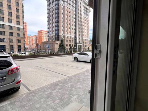 комерційна за адресою Університетська вул., 3
