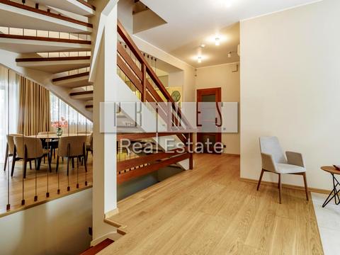 будинок за адресою Каштанова