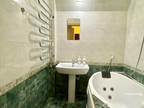 квартира за адресою Велика Васильківська вул. (Червоноармійська), 24