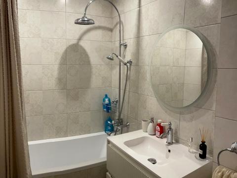 квартира за адресою Космонавтів просп., 39