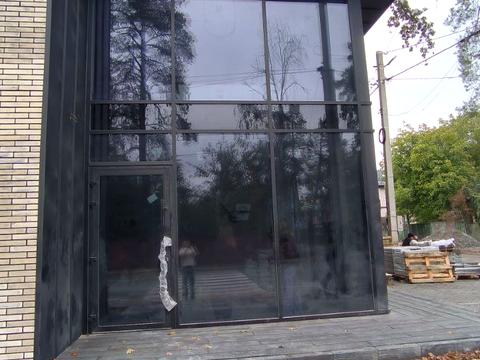 комерційна за адресою Університетська вул., 1-Ш