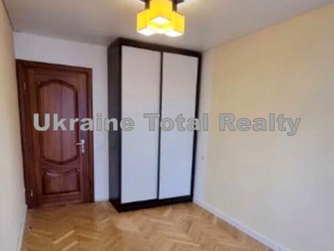 квартира за адресою Гетьмана Кирила Розумовського вул. (Миколи Краснова), 12-А