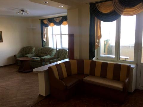 квартира за адресою Академіка Булаховського вул., 5-Б