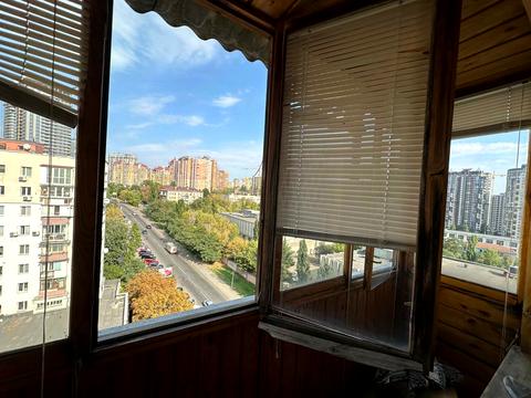 квартира за адресою Євгена Коновальця вул. (Щорса), 15/4