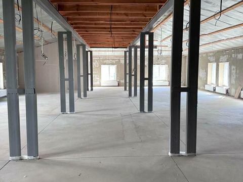 комерційна за адресою Полкова вул., 76