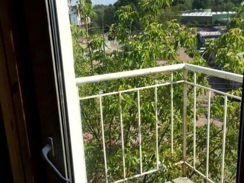 коммерческая по адресу Братиславская ул., 52