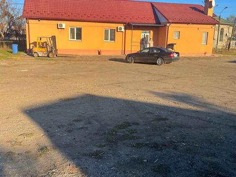 комерційна за адресою Сінельникова вул., 13