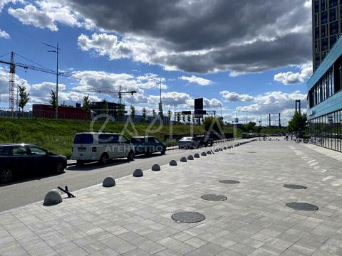 комерційна за адресою Зарічна вул., 2