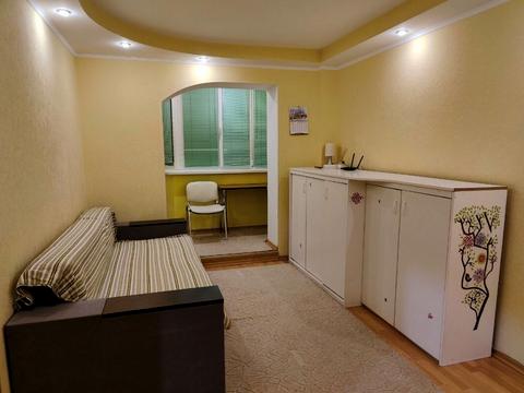 квартира за адресою Анни Ахматової вул., 11