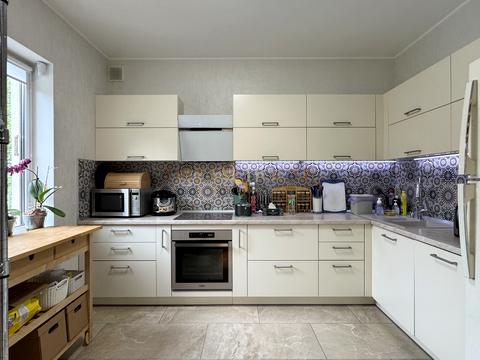 дом по адресу Революції