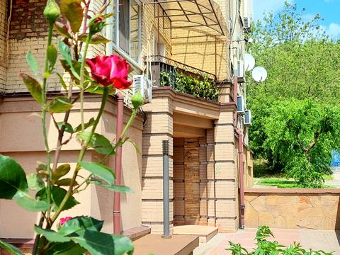 коммерческая по адресу Лукьяновская ул., 69