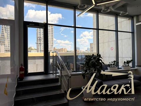 комерційна за адресою Сім'ї Прахових вул. (Гайдара), 58