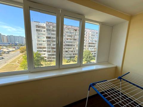 квартира за адресою Лариси Руденко вул., 10-Б