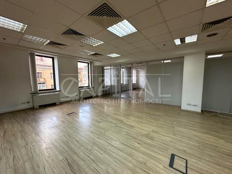 комерційна за адресою Богдана Хмельницького вул., 17/52