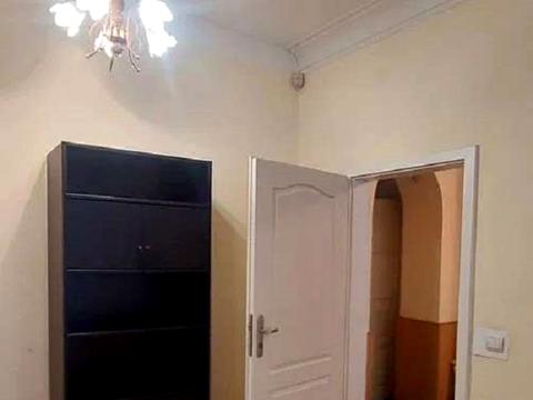 комерційна за адресою Миколи Міхновського бульв. (Дружби Народів), 20