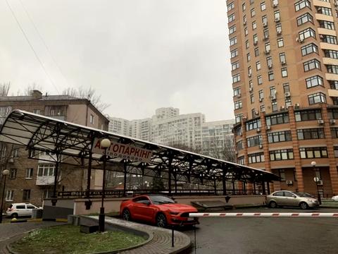 паркоместо по адресу Леси Украинки бульв., 30-Б