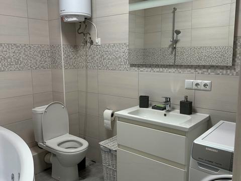 квартира за адресою Патріарха Мстислава Скрипника вул., 48-А