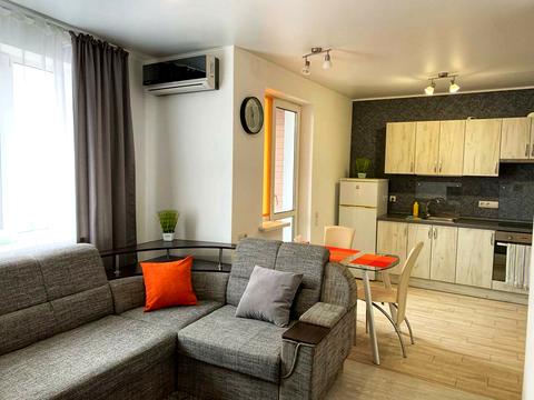 квартира по адресу Героев Полка "Азов ул. (Малиновского маршала), 8