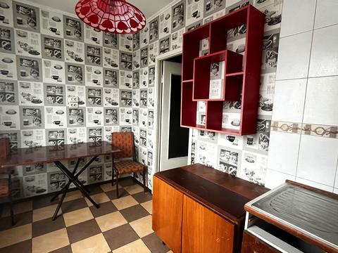 квартира за адресою Володимира Великого вул. (Енгельса), 1