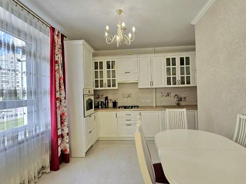 квартира за адресою Василя Стуса вул., 18
