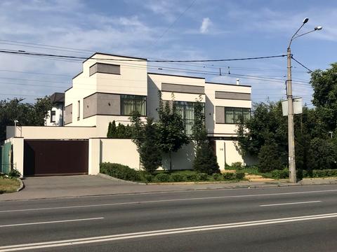 будинок за адресою Івана Виговського вул. (Маршала Гречка), 1