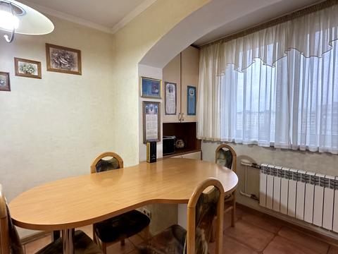 квартира по адресу Героев Днепра ул., 9