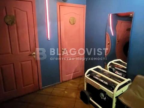 комерційна за адресою Русанівська набережна вул., 12