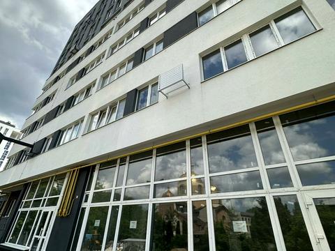комерційна за адресою Володимира Великого вул. (Артема), 10