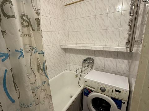 квартира по адресу Строителей ул., 8