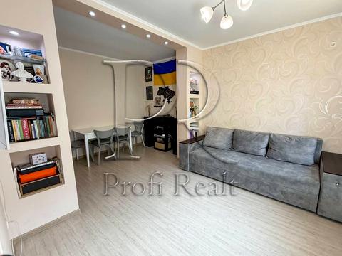 квартира за адресою Печерська вул., 24