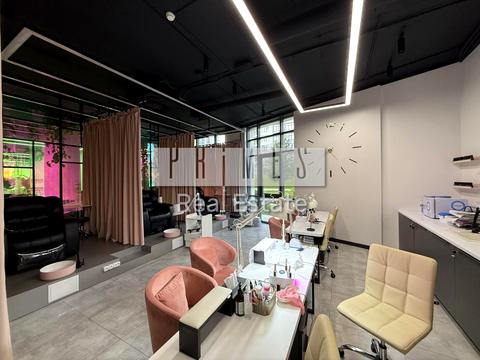 коммерческая по адресу Андрея Верхогляда ул. (Михайла Драгомирова), 17-Б