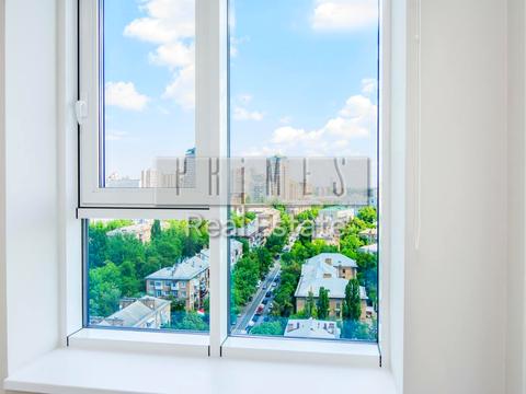 комерційна за адресою Джона Маккейна вул. (Івана Кудрі), 26