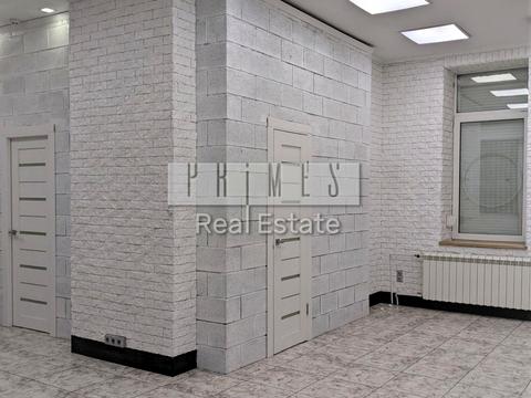 коммерческая по адресу Миколы Бажана просп., 12