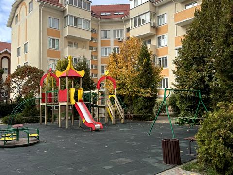 квартира за адресою Богдана Хмельницького вул., 1-В