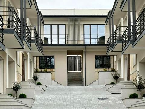 дом по адресу Высокая ул.