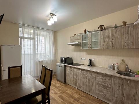 квартира по адресу Драгоманова ул., 2-А