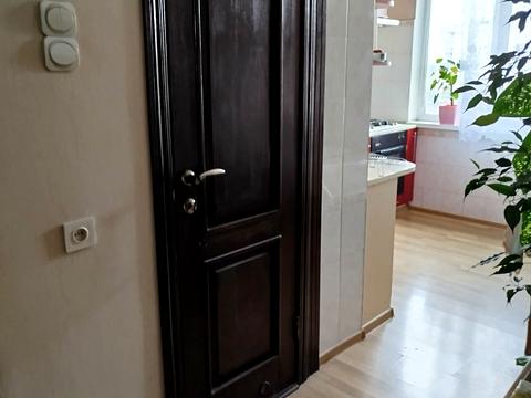 комната по адресу Гонгадзе Георгия просп. (Советской Украины), 18