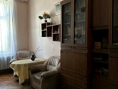 квартира за адресою Базарна, 45