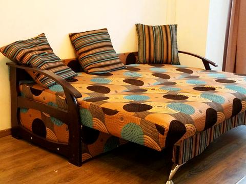 квартира за адресою Хотинська вул., 12
