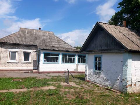 дом по адресу провулок Вишневий