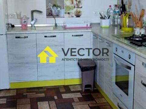 квартира за адресою Героїв України вул., 32