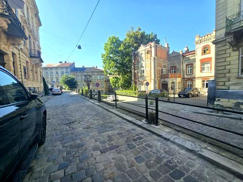 квартира по адресу Глебова ул., 12