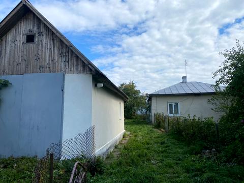 будинок за адресою Набережна вул.